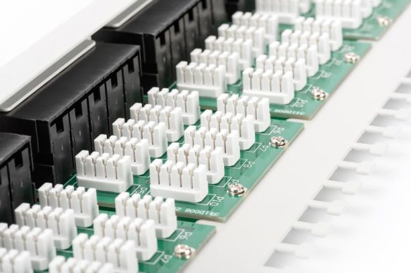 Digitus DN-91350-1 19'' 50 port CAT-3 Zırhsız